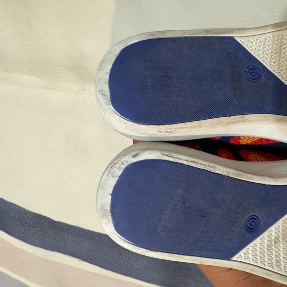 Rothys Kid’s Flame Slip On Sneaker Flats size 3 - Picture 11 of 12